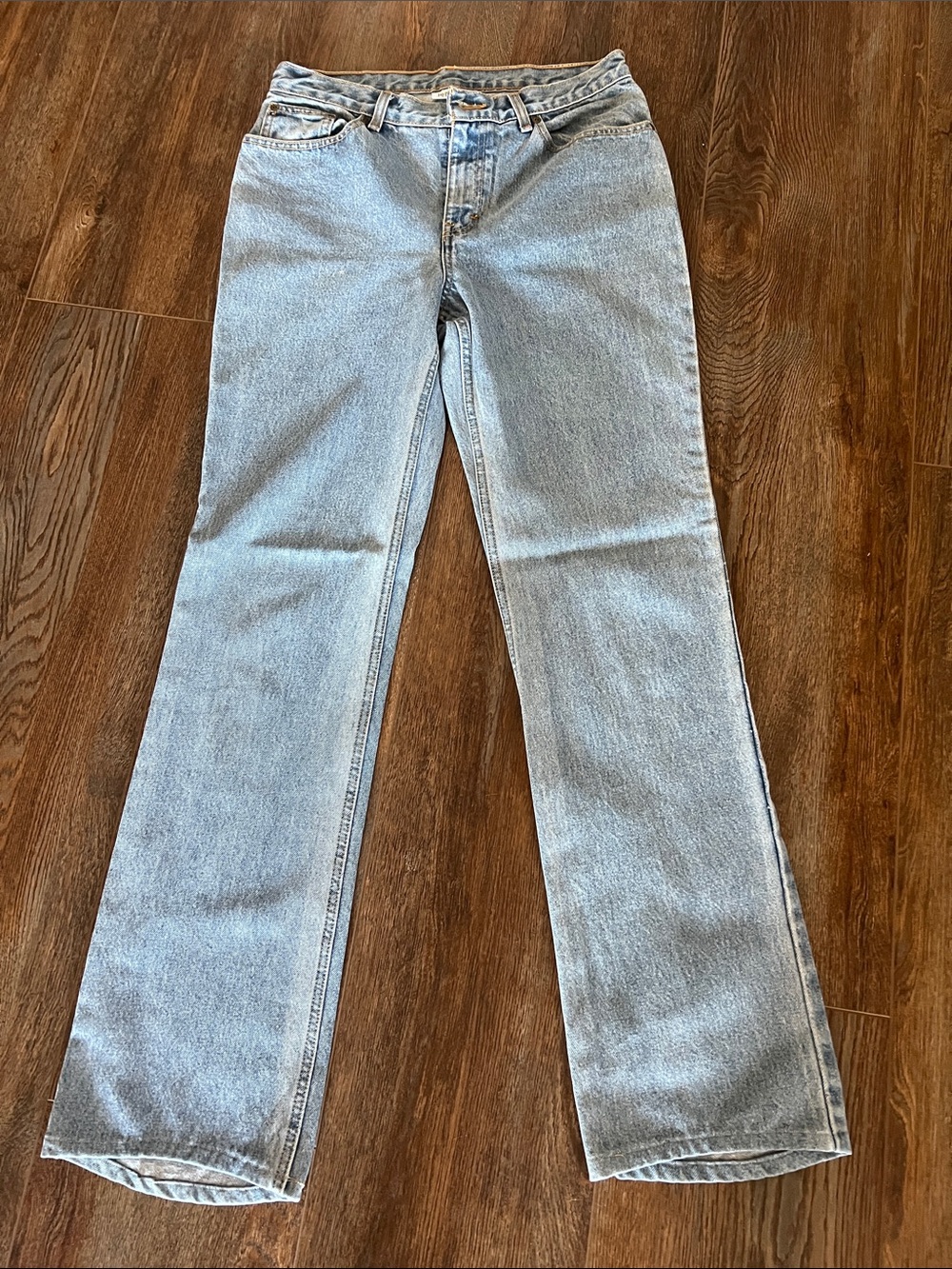 Classic High-Rise Straight Jeans in Light Blue